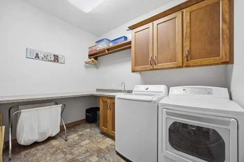 711 47th Avenue W West Fargo ND 58078