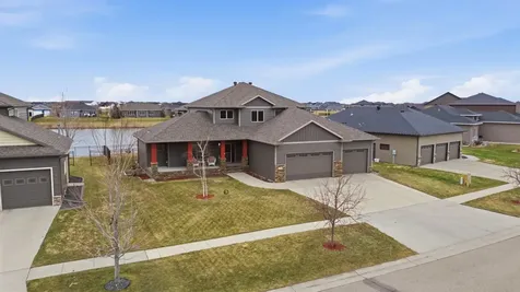 711 47th Avenue W West Fargo ND 58078