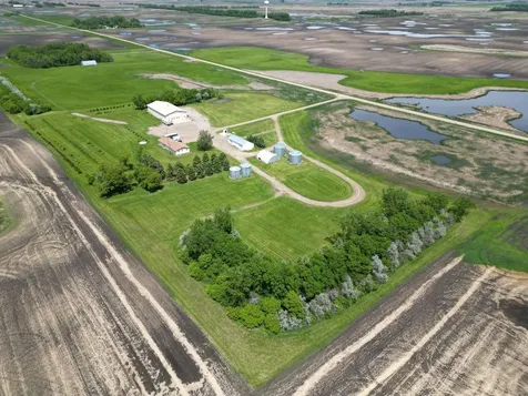 3853 91st Avenue SE Jamestown ND 58401