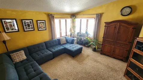 4041 S Rivershore Drive Moorhead MN 56560