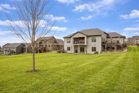 1936 Kerry Drive NE Rochester MN 55906