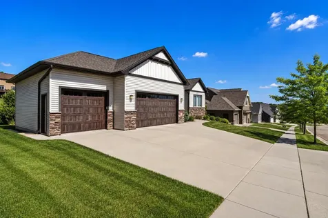1936 Kerry Drive NE Rochester MN 55906