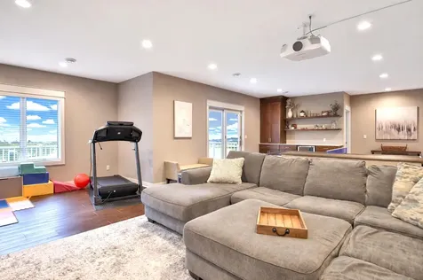 1936 Kerry Drive NE Rochester MN 55906