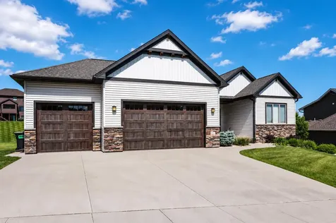 1936 Kerry Drive NE Rochester MN 55906