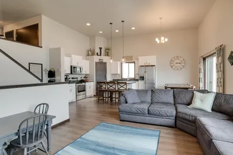 954 28th Avenue W West Fargo ND 58078