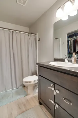 954 28th Avenue W West Fargo ND 58078