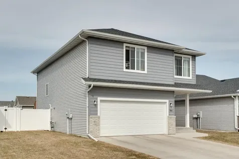 954 28th Avenue W West Fargo ND 58078