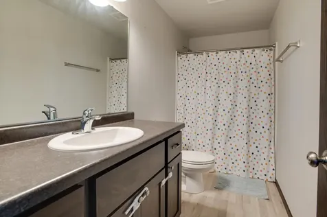 954 28th Avenue W West Fargo ND 58078