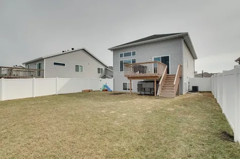 954 28th Avenue W West Fargo ND 58078