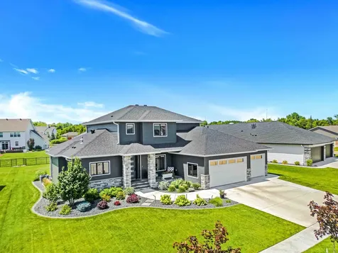 324 25th Avenue E West Fargo ND 58078