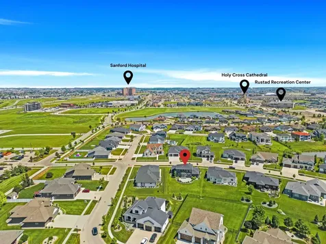 324 25th Avenue E West Fargo ND 58078