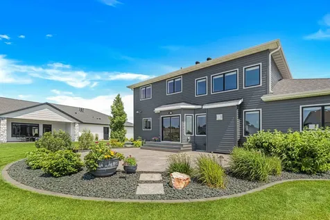 324 25th Avenue E West Fargo ND 58078