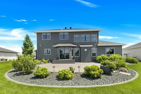 324 25th Avenue E West Fargo ND 58078
