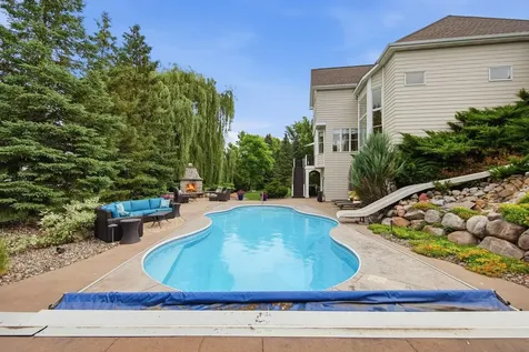 11503 Armstrong Court Inver Grove Heights MN 55077