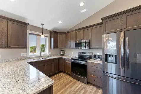 1604 Prairie Avenue SW Faribault MN 55021