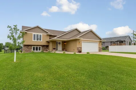 1604 Prairie Avenue SW Faribault MN 55021