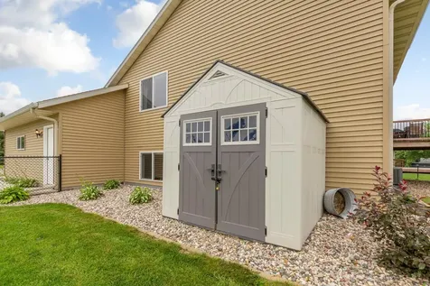 1604 Prairie Avenue SW Faribault MN 55021