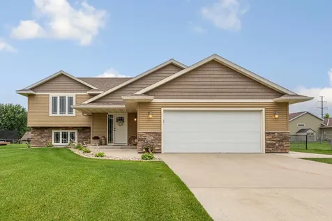 1604 Prairie Avenue SW Faribault MN 55021