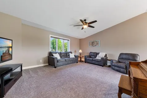1604 Prairie Avenue SW Faribault MN 55021