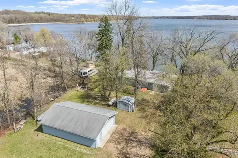 32818 742nd Avenue South Haven MN 55382
