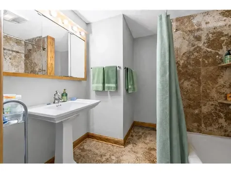 6016 Golden Valley Road Golden Valley MN 55422