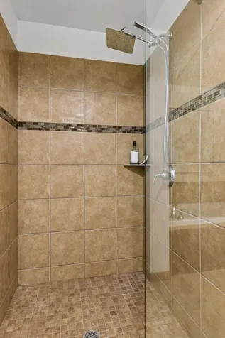 215 10th Avenue S Minneapolis MN 55415