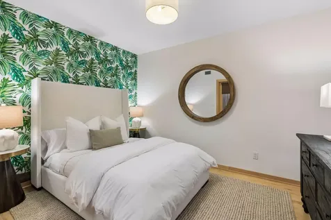 215 10th Avenue S Minneapolis MN 55415