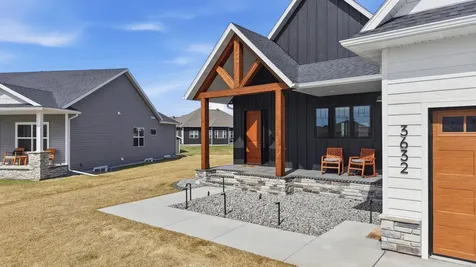 3632 Crimson Loop S Fargo ND 58104