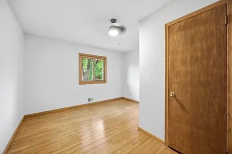 3121 W 84th Street Bloomington MN 55431