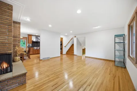 3121 W 84th Street Bloomington MN 55431