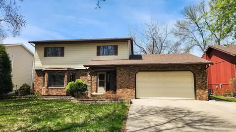 1937 19th Street S Fargo ND 58103