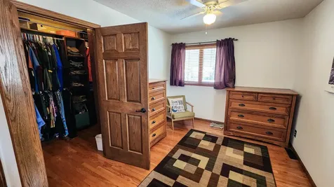 1937 19th Street S Fargo ND 58103