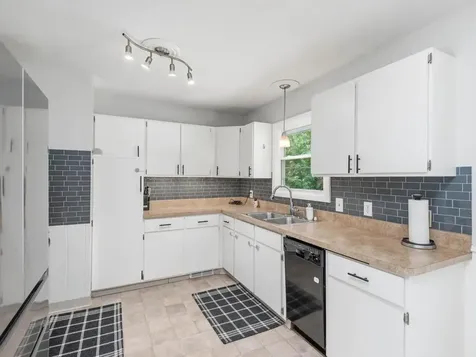 16043 Cambridge Circle SE Prior Lake MN 55372