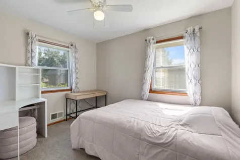 2012 Zircon Lane Eagan MN 55122