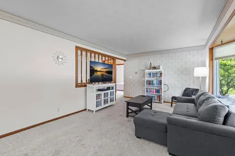 2012 Zircon Lane Eagan MN 55122