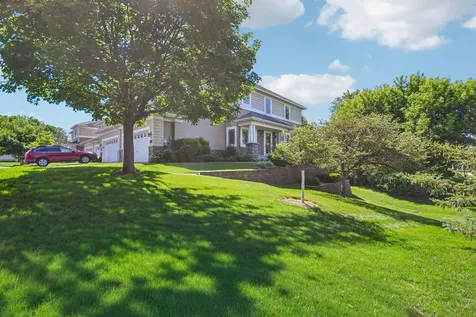 630 Sutherland Drive Woodbury MN 55129