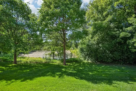 630 Sutherland Drive Woodbury MN 55129