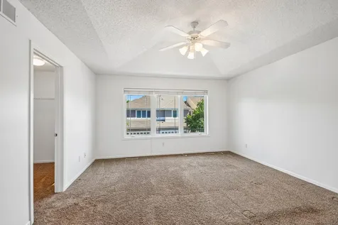 630 Sutherland Drive Woodbury MN 55129