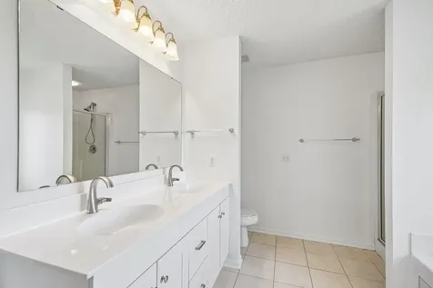 630 Sutherland Drive Woodbury MN 55129