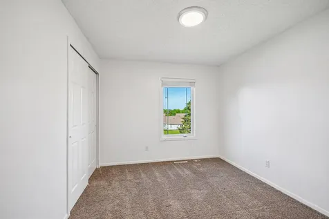 630 Sutherland Drive Woodbury MN 55129
