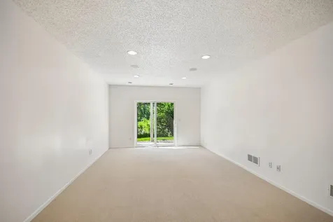 630 Sutherland Drive Woodbury MN 55129