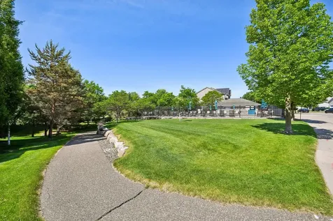 630 Sutherland Drive Woodbury MN 55129