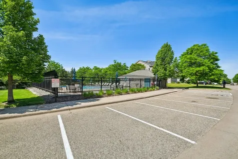 630 Sutherland Drive Woodbury MN 55129
