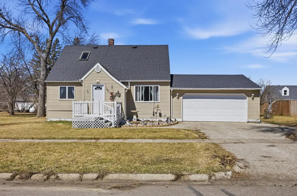 120 2nd Street E Halstad MN 56548