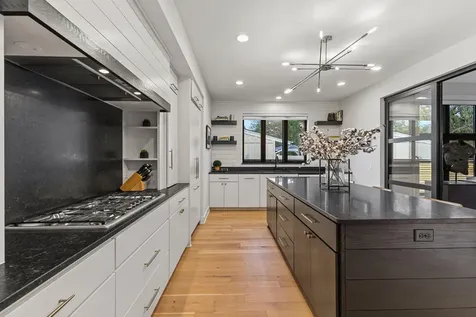 6113 Jeffrey Lane Edina MN 55436