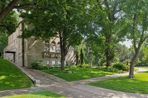 2308 W Lake Of The Isles Parkway Minneapolis MN 55405