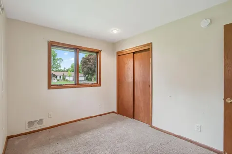17625 13th Avenue N Plymouth MN 55447