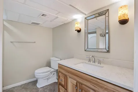 17625 13th Avenue N Plymouth MN 55447