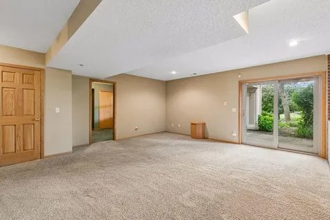 13820 Sunset Lake Drive Burnsville MN 55337
