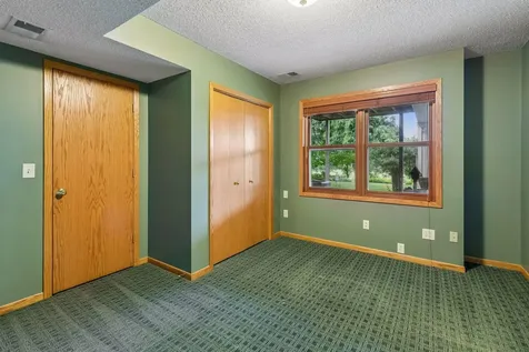 13820 Sunset Lake Drive Burnsville MN 55337